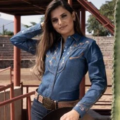 Camisa Vaquera Mujer Denim Ranger's Con Flores Bordadas Y Brillantes 11 Camisa Vaquera Mujer Denim Ranger's Con Flores Bordadas Y Brillantes -Oeste Vaqueros Tienda 035DA01 mezclilla 2