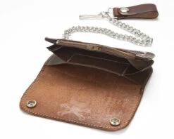 Cartera Con Cadena Marrón Estilo Motero Con Grabado Calavera Y Tibias Cruzadas -Oeste Vaqueros Tienda AB412 6 Interior2