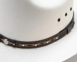 Sombrero Cowboy Paja Rígida Color Crudo Y Cinta Con Conchos 5 Sombrero Cowboy Paja Rígida Color Crudo Y Cinta Con Conchos -Oeste Vaqueros Tienda Cowtown 2 cinta sombrero