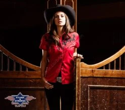 Camisa Roja Bordado Negro Manga Corta Stars & Stripes Para Mujer